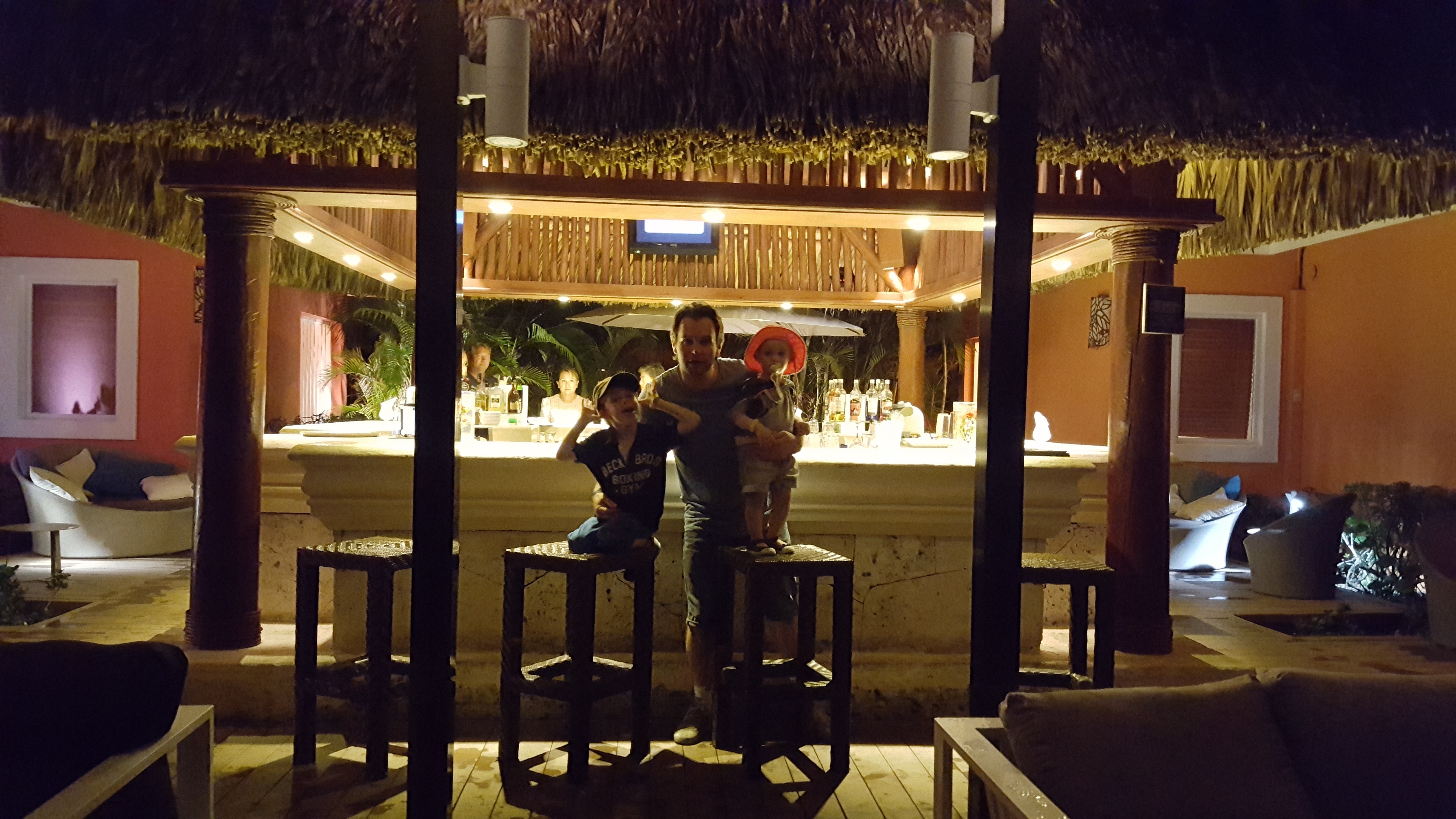 bar