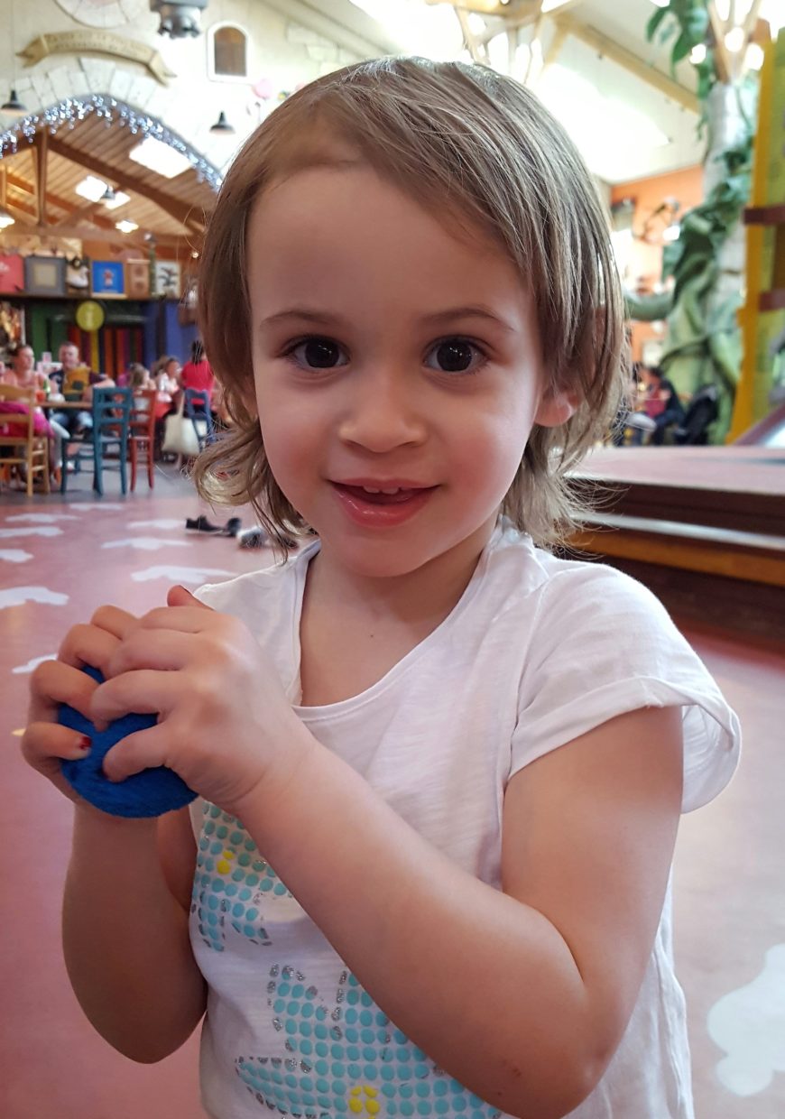 Laura 4 ans